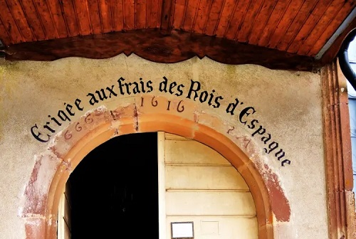 inscription de l'entrée